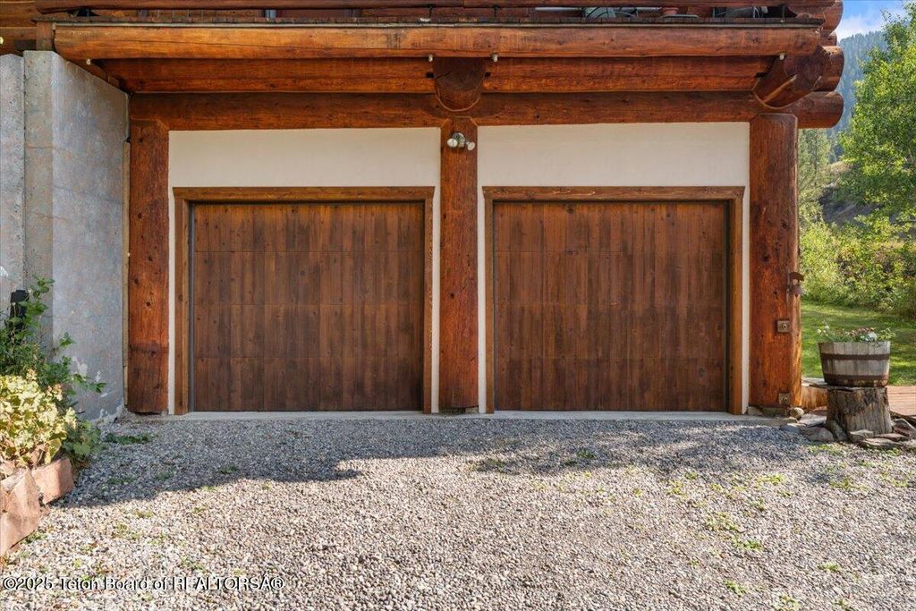 1035 E DEER CREEK Drive, Jackson, WY 83001 photo 48