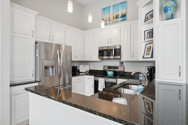 7609 Century Boulevard, Chanhassen, MN 55317