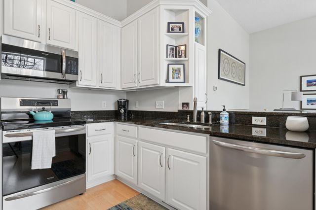 7609 Century Boulevard, Chanhassen, MN 55317