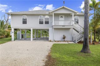 13390 Almond DR, Fort Myers, FL 33908