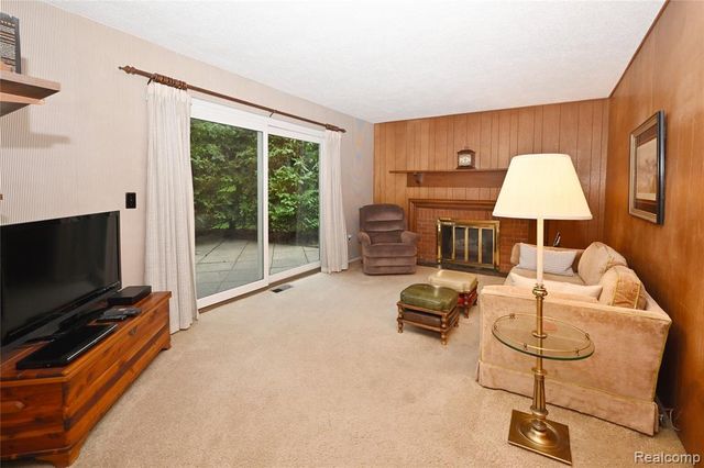 30025 Spring River Drive, Southfield, MI 48076