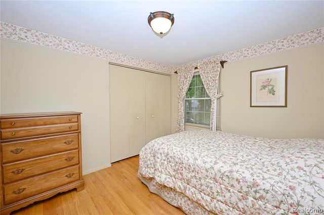 30025 Spring River Drive, Southfield, MI 48076