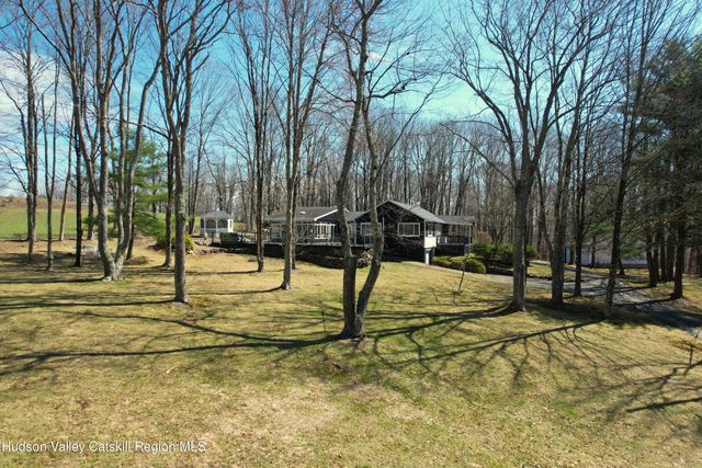 8 W Delaware Pl Extension, Smallwood, NY 12778