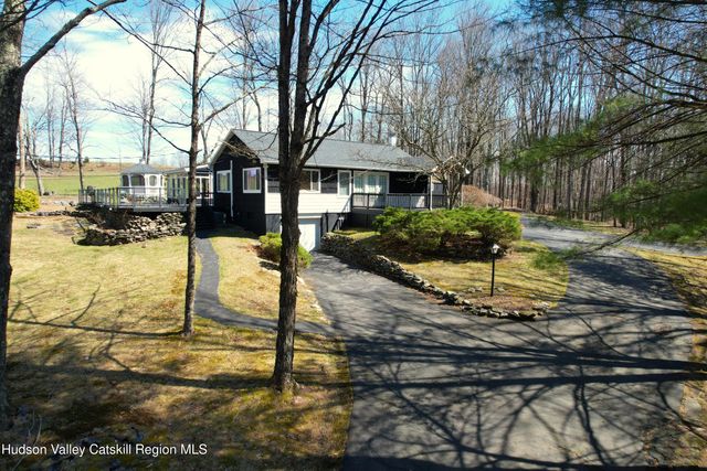 8 W Delaware Pl Extension, Smallwood, NY 12778