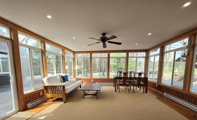 8 W Delaware Pl Extension, Smallwood, NY 12778