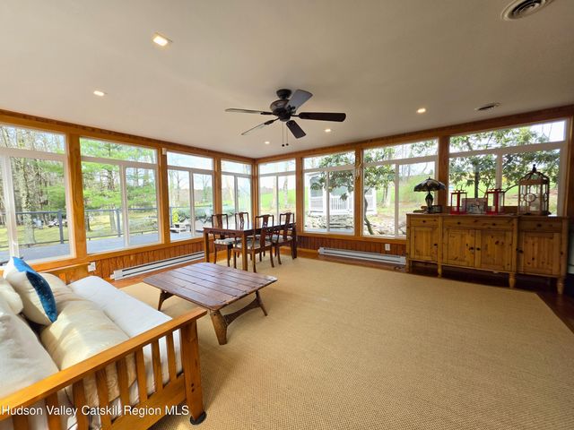 8 W Delaware Pl Extension, Smallwood, NY 12778