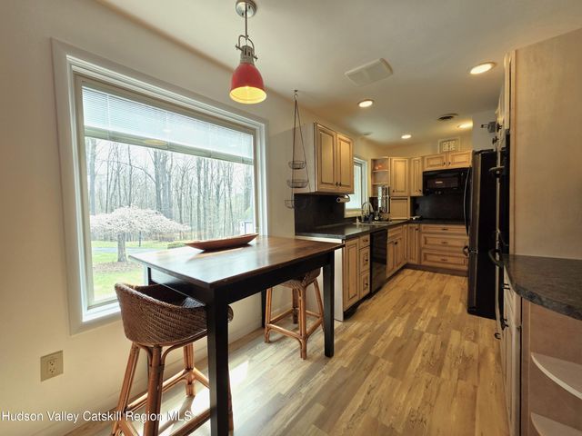 8 W Delaware Pl Extension, Smallwood, NY 12778