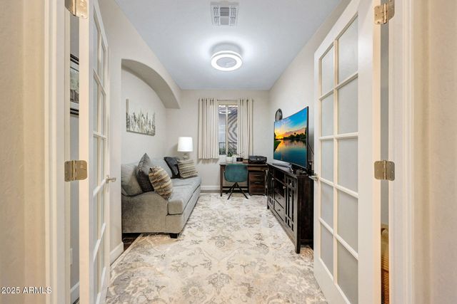 297 E VETERANS Way, Queen Creek, AZ 85140