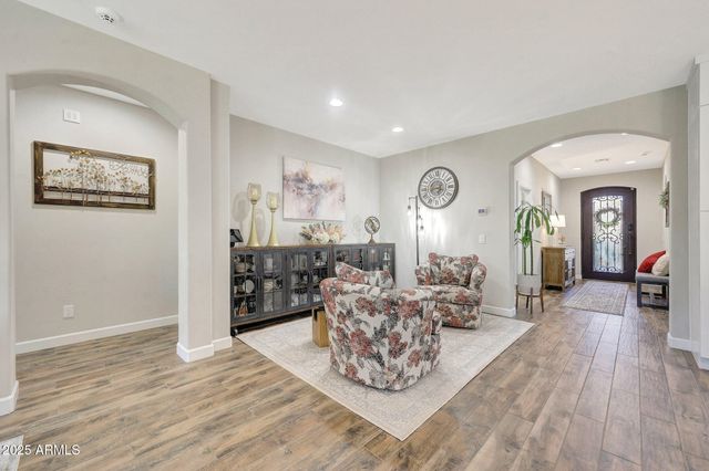 297 E VETERANS Way, Queen Creek, AZ 85140