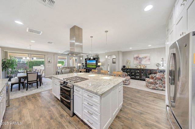 297 E VETERANS Way, Queen Creek, AZ 85140