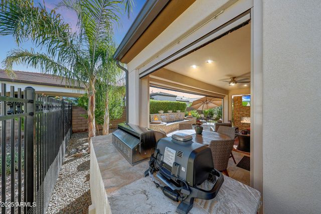 297 E VETERANS Way, Queen Creek, AZ 85140