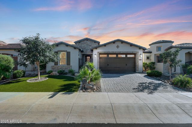 297 E VETERANS Way, Queen Creek, AZ 85140