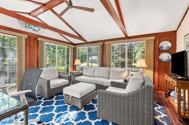 175 Herrick Rd, Boxford, MA 01921