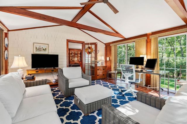 175 Herrick Rd, Boxford, MA 01921