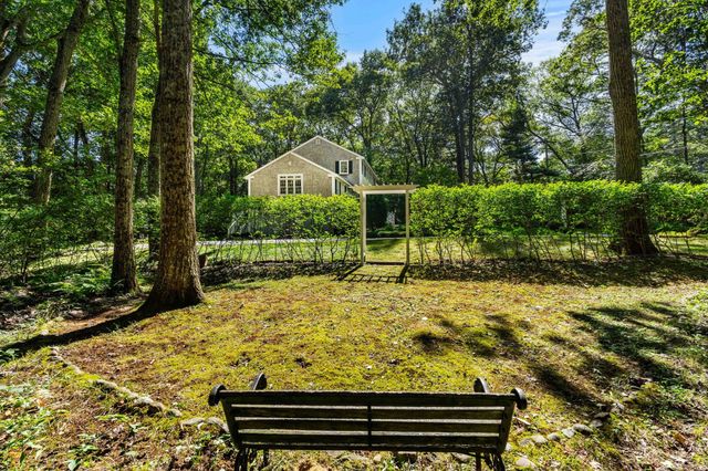 175 Herrick Rd, Boxford, MA 01921