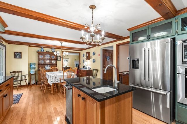 175 Herrick Rd, Boxford, MA 01921