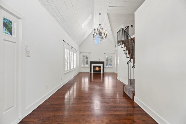 6036 Feagan Street, Houston, TX 77007