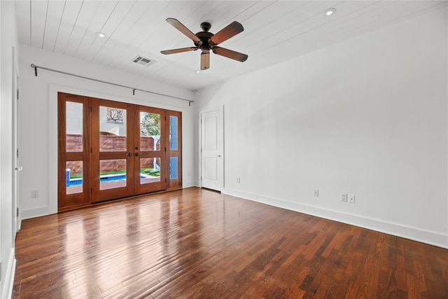 6036 Feagan Street, Houston, TX 77007