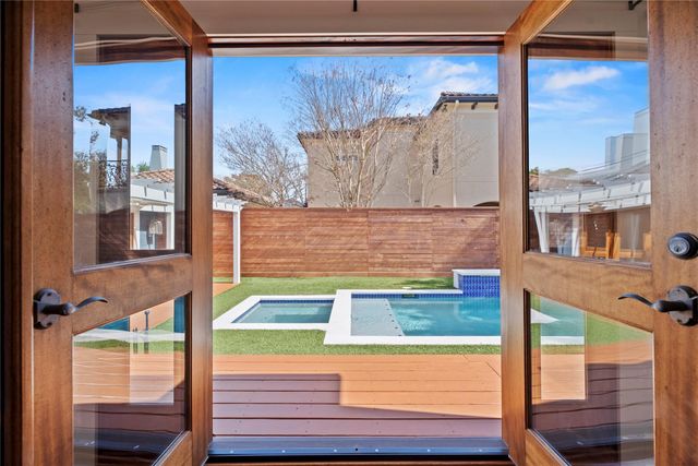 6036 Feagan Street, Houston, TX 77007