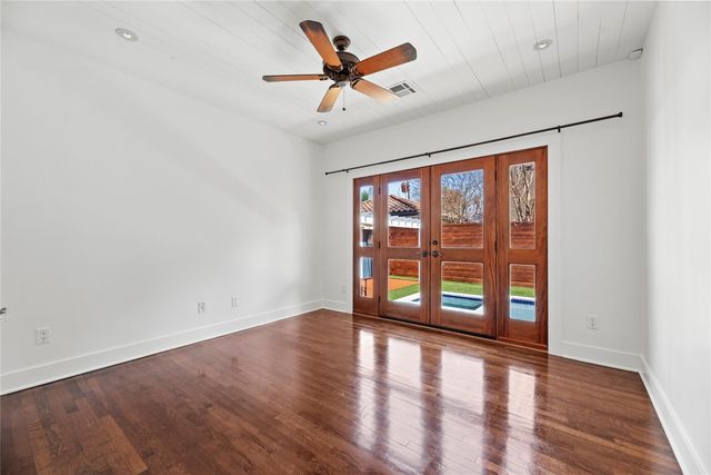 6036 Feagan Street, Houston, TX 77007