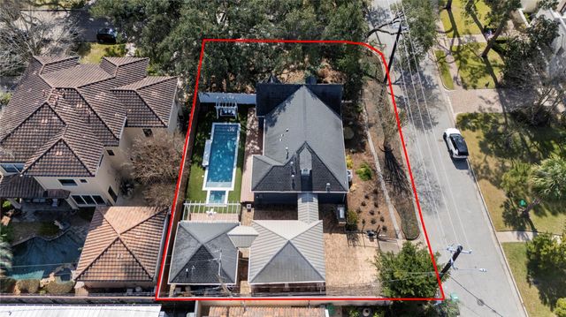 6036 Feagan Street, Houston, TX 77007