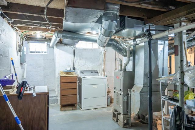 955 W State Street, Mauston, WI 53948