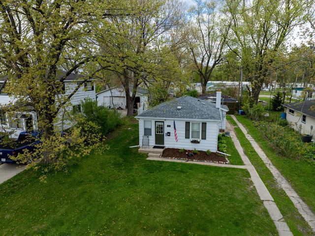 955 W State Street, Mauston, WI 53948