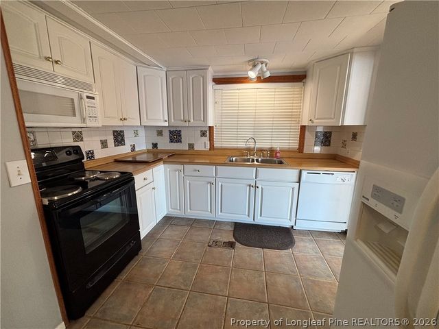 3334 Vassar Circle, Fayetteville, NC 28306