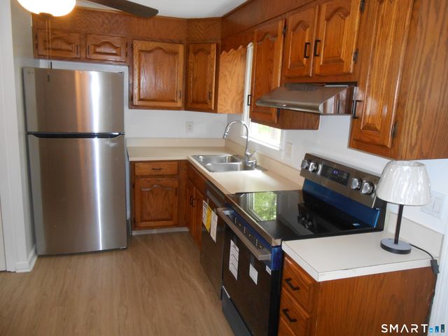 279 Wedgewood Drive, Naugatuck, CT 06770
