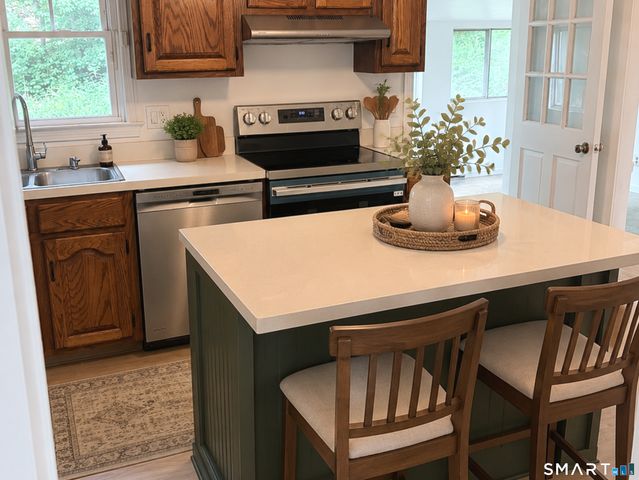 279 Wedgewood Drive, Naugatuck, CT 06770