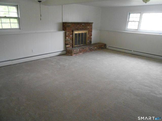 279 Wedgewood Drive, Naugatuck, CT 06770