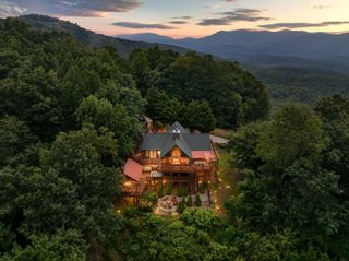 551 Amy Creek Circle, Ellijay, GA 30540