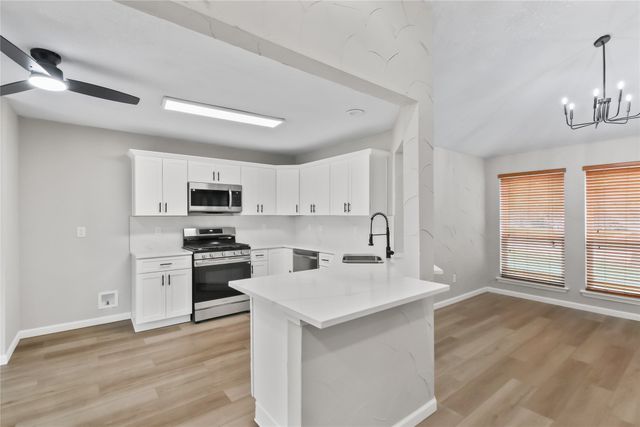 2103 Stein Way, Carrollton, TX 75007
