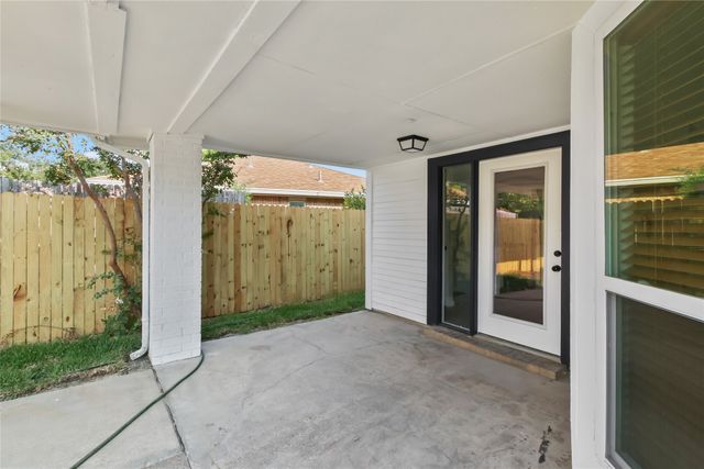 2103 Stein Way, Carrollton, TX 75007