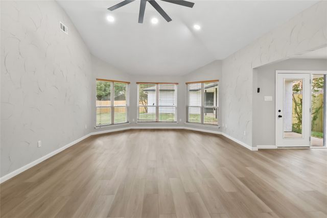2103 Stein Way, Carrollton, TX 75007