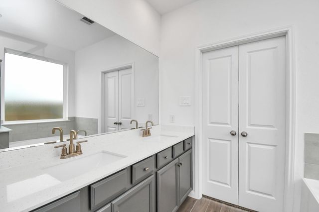 5623 Birchwood Glen Drive, Katy, TX 77493