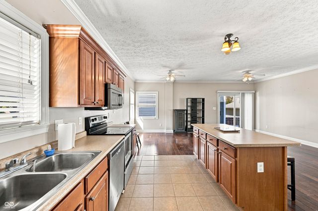 2008 N College Avenue, Indianapolis, IN 46202
