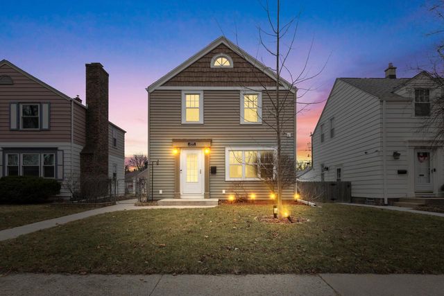 3329 S Taylor AVENUE, Milwaukee, WI 53207