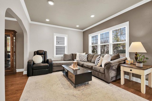 3329 S Taylor AVENUE, Milwaukee, WI 53207