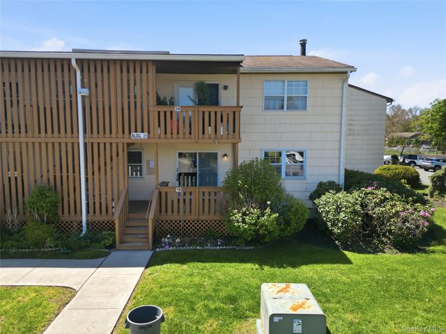 21 Weathervane Drive 16, Washingtonville, NY 10992