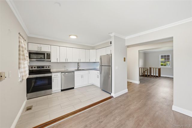 21 Weathervane Drive 16, Washingtonville, NY 10992