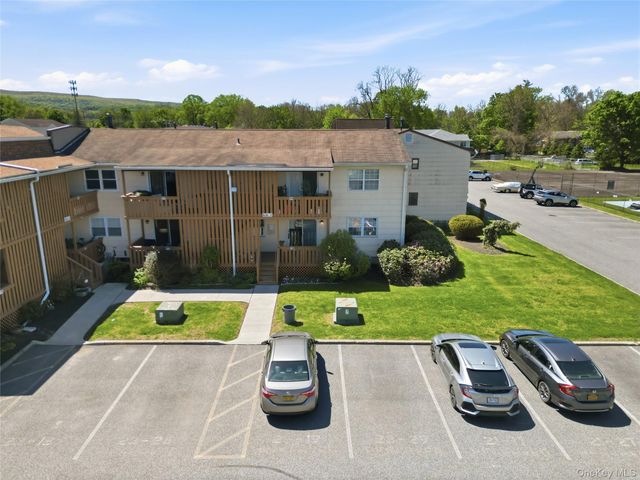 21 Weathervane Drive 16, Washingtonville, NY 10992
