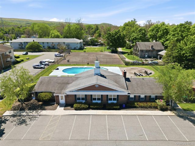 21 Weathervane Drive 16, Washingtonville, NY 10992
