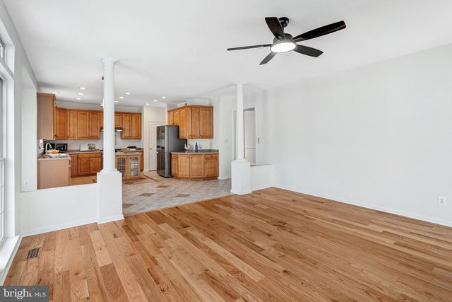 8008 TOWERING OAK WAY, Manassas, VA 20111