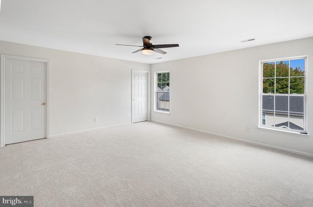 8008 TOWERING OAK WAY, Manassas, VA 20111