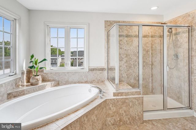 8008 TOWERING OAK WAY, Manassas, VA 20111