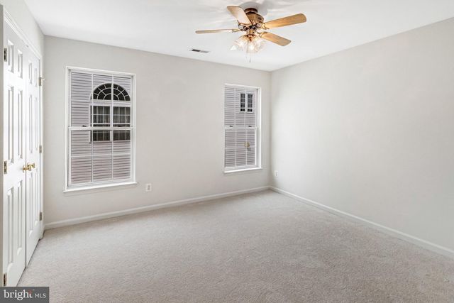 8008 TOWERING OAK WAY, Manassas, VA 20111