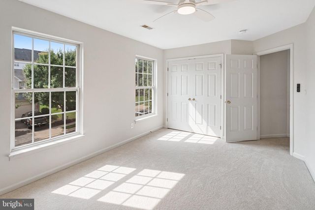 8008 TOWERING OAK WAY, Manassas, VA 20111