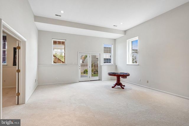 8008 TOWERING OAK WAY, Manassas, VA 20111