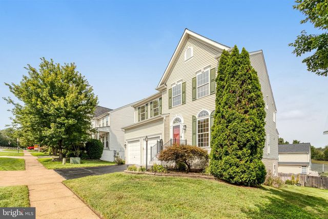 8008 TOWERING OAK WAY, Manassas, VA 20111
